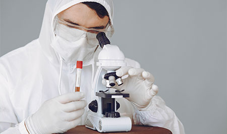 Chercheur laboratoire